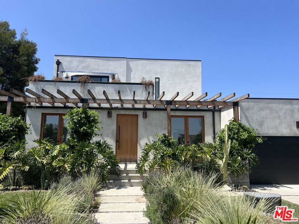 5357 Brynhurst Avenue, Los Angeles, CA 90043