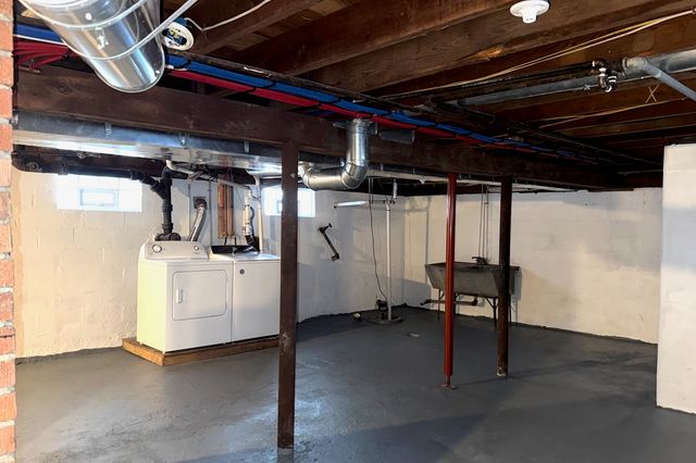 406 Oxford Street, Bay City, MI 48708