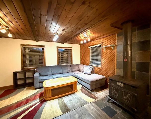 406 Oxford Street, Bay City, MI 48708