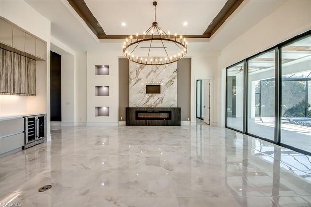 5254 Tamiami CT, Cape Coral, FL 33904