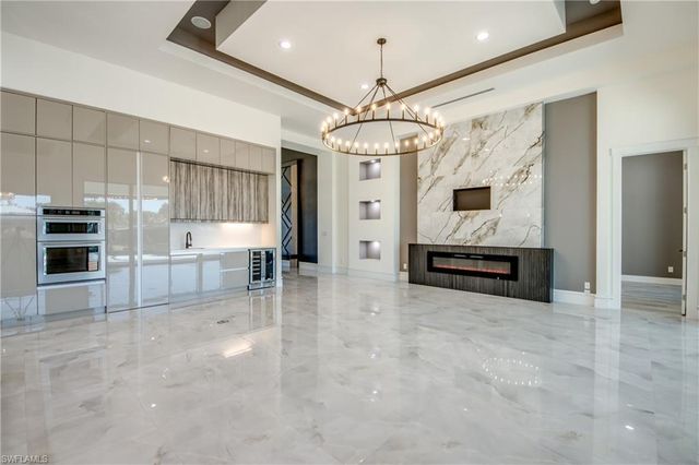 5254 Tamiami CT, Cape Coral, FL 33904