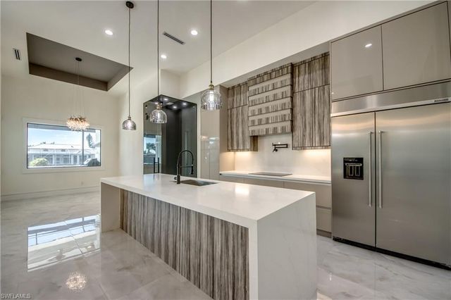 5254 Tamiami CT, Cape Coral, FL 33904