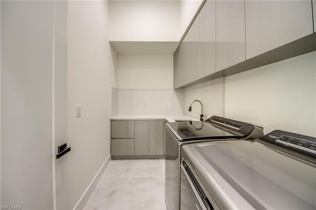 5254 Tamiami CT, Cape Coral, FL 33904