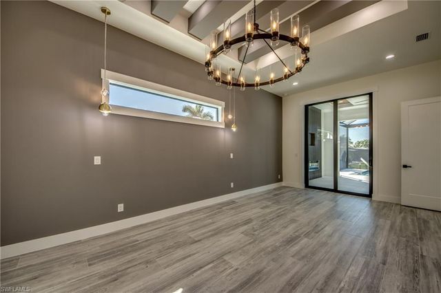 5254 Tamiami CT, Cape Coral, FL 33904