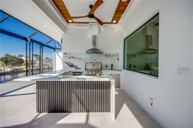 5254 Tamiami CT, Cape Coral, FL 33904