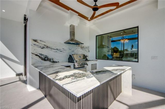 5254 Tamiami CT, Cape Coral, FL 33904