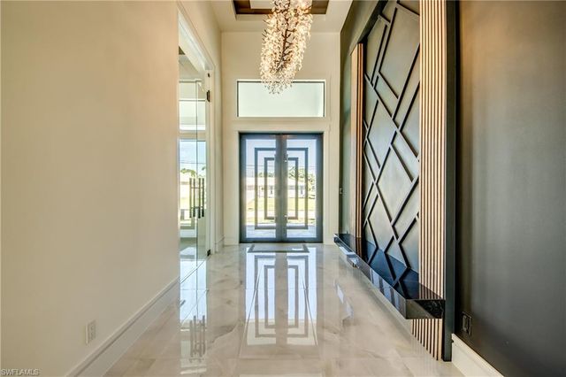 5254 Tamiami CT, Cape Coral, FL 33904