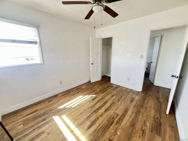 4064 Oakcrest Dr, San Diego, CA 92105