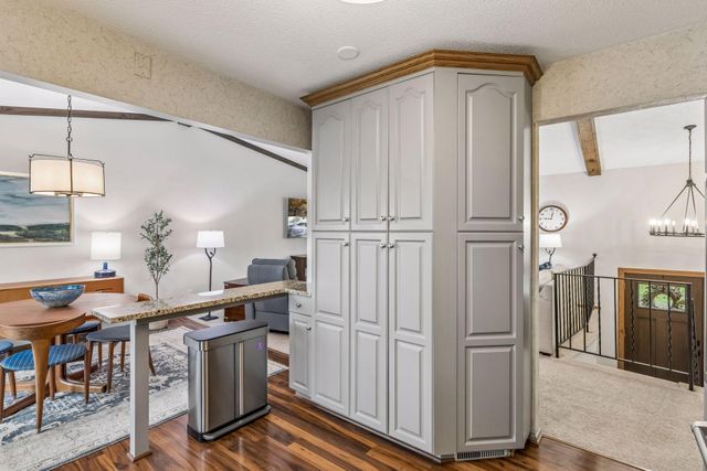 710 Clearbrook Lane, Vadnais Heights, MN 55127
