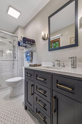710 Clearbrook Lane, Vadnais Heights, MN 55127