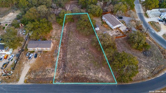 000 Copper Canyon, Elmendorf, TX 78112