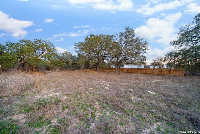 000 Copper Canyon, Elmendorf, TX 78112