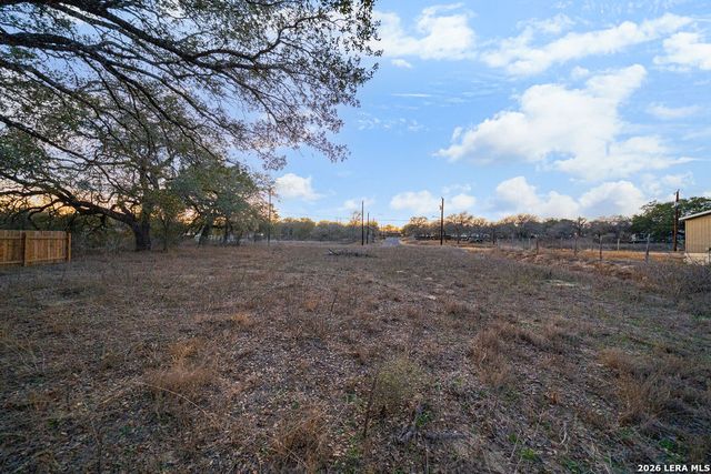000 Copper Canyon, Elmendorf, TX 78112
