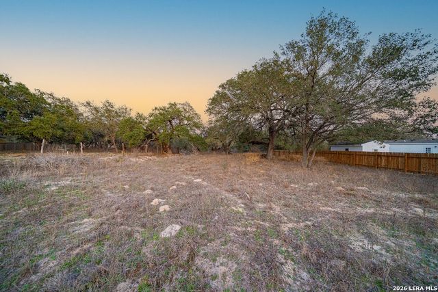 000 Copper Canyon, Elmendorf, TX 78112