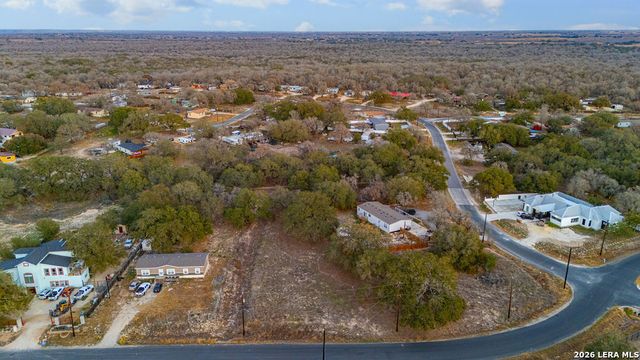 000 Copper Canyon, Elmendorf, TX 78112