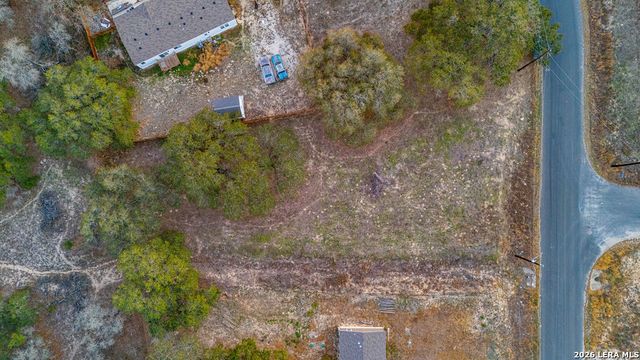 000 Copper Canyon, Elmendorf, TX 78112