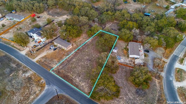 000 Copper Canyon, Elmendorf, TX 78112