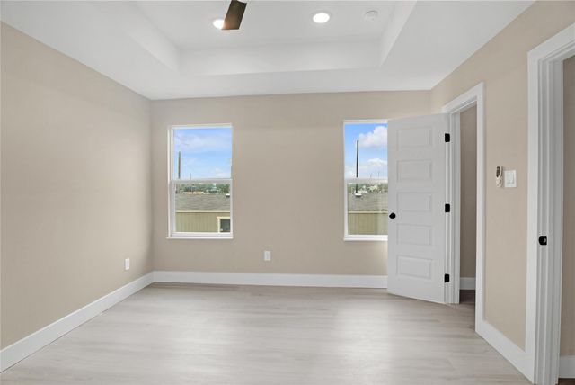 835 22nd Street, San Leon, TX 77539