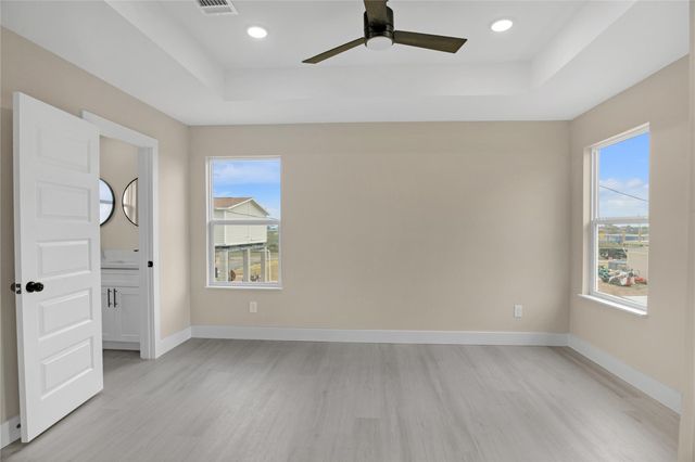 835 22nd Street, San Leon, TX 77539