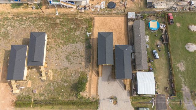 835 22nd Street, San Leon, TX 77539