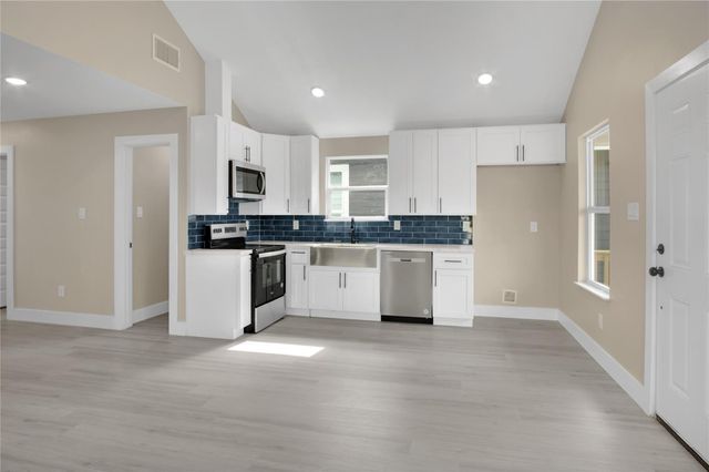 835 22nd Street, San Leon, TX 77539