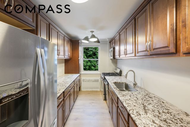 3725 Henry Hudson Parkway W # 2H, New York City, NY 10463