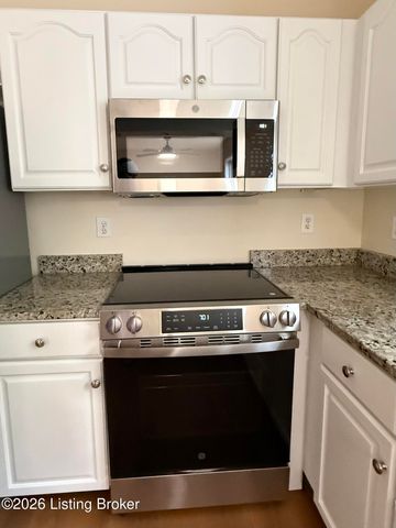 7408 Warrenton Hill Ct, Louisville, KY 40291
