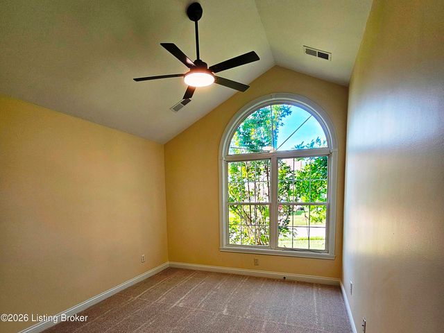 7408 Warrenton Hill Ct, Louisville, KY 40291