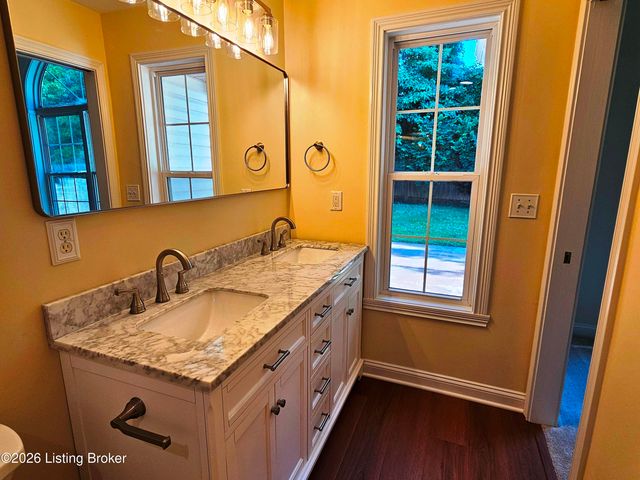 7408 Warrenton Hill Ct, Louisville, KY 40291