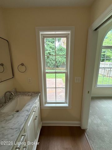 7408 Warrenton Hill Ct, Louisville, KY 40291