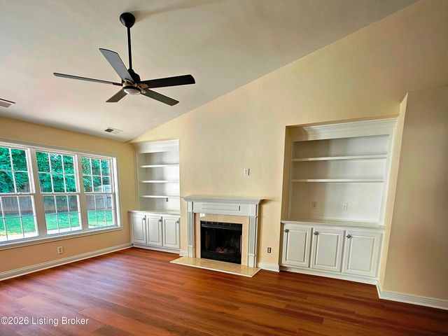 7408 Warrenton Hill Ct, Louisville, KY 40291