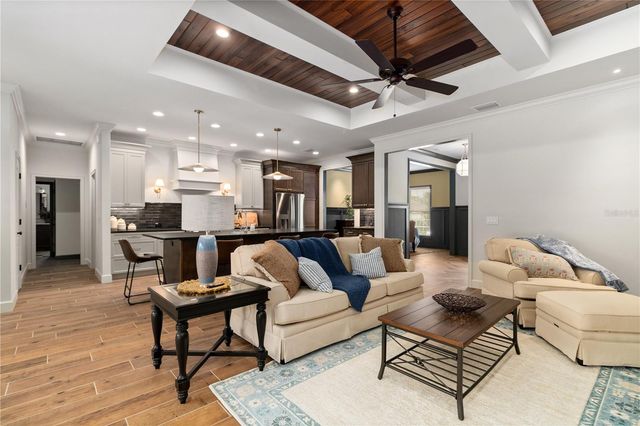 2229 COACHMAN LOOP, Lakeland, FL 33812