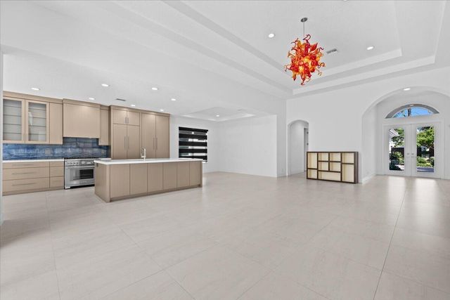 180 Carina Drive, Jupiter, FL 33478