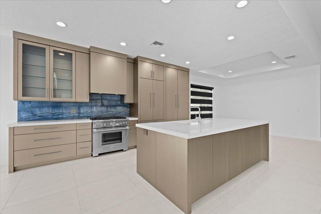 180 Carina Drive, Jupiter, FL 33478
