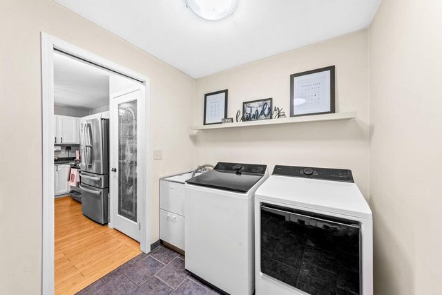 605 E Quail RUN, Oak Creek, WI 53154