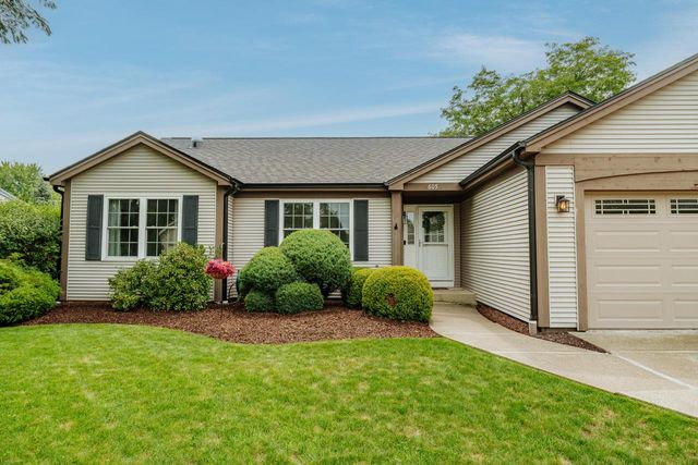 605 E Quail RUN, Oak Creek, WI 53154