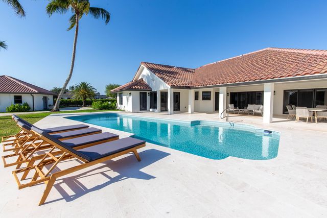 2184 Appaloosa Trail, Wellington, FL 33414