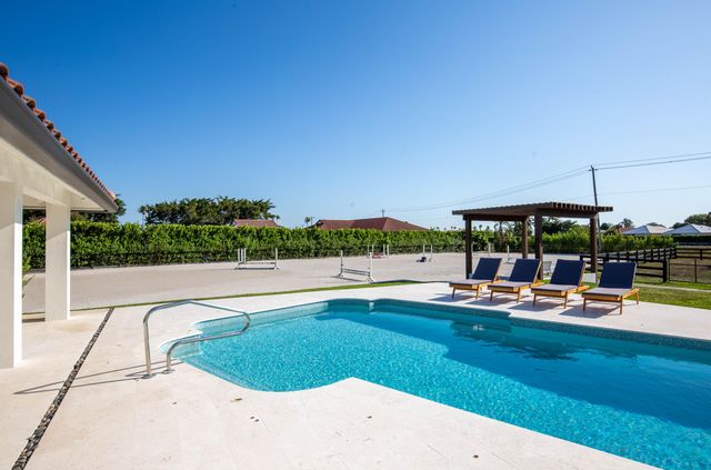 2184 Appaloosa Trail, Wellington, FL 33414