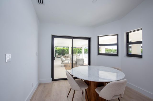 2184 Appaloosa Trail, Wellington, FL 33414