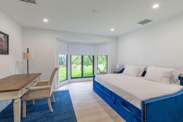 2184 Appaloosa Trail, Wellington, FL 33414