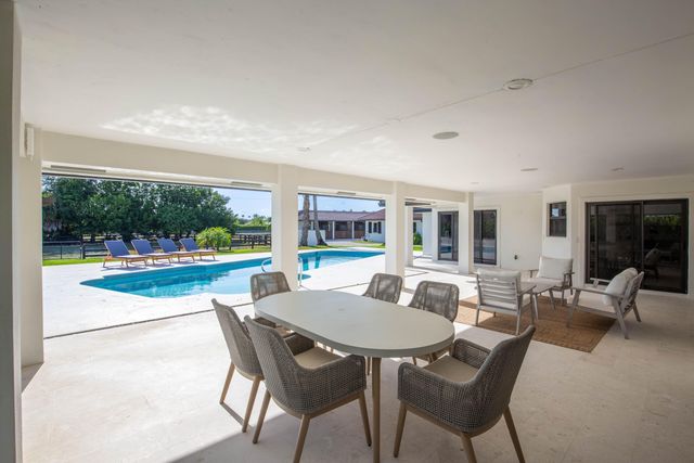 2184 Appaloosa Trail, Wellington, FL 33414