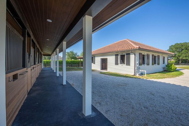 2184 Appaloosa Trail, Wellington, FL 33414