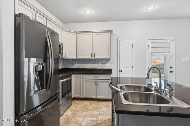 14086 Harley Drive, D'iberville, MS 39540