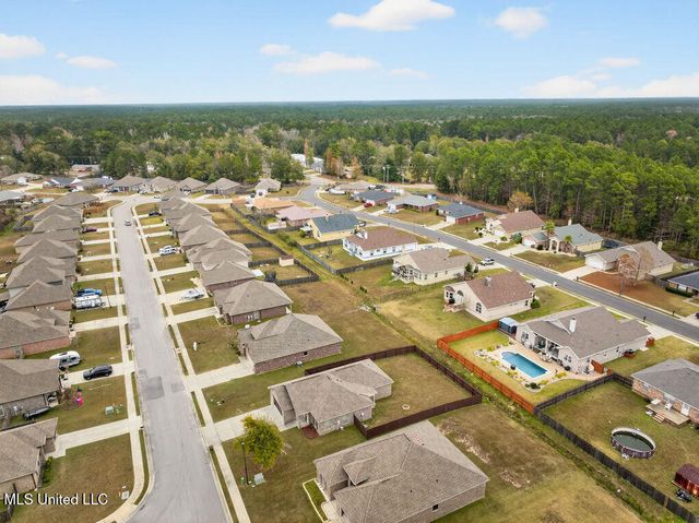 14086 Harley Drive, D'iberville, MS 39540