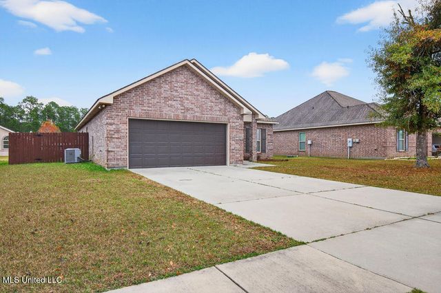 14086 Harley Drive, D'iberville, MS 39540