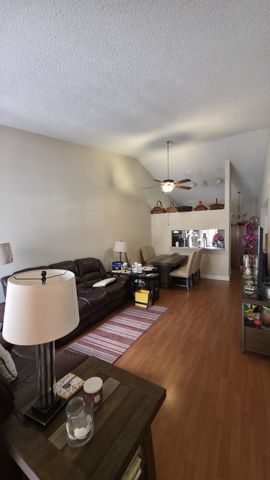 7922 NW 10th Street, Plantation, FL 33322