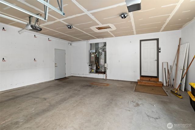 2060 SW 16th, Oak Harbor, WA 98277