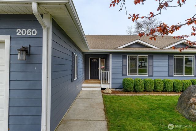 2060 SW 16th, Oak Harbor, WA 98277