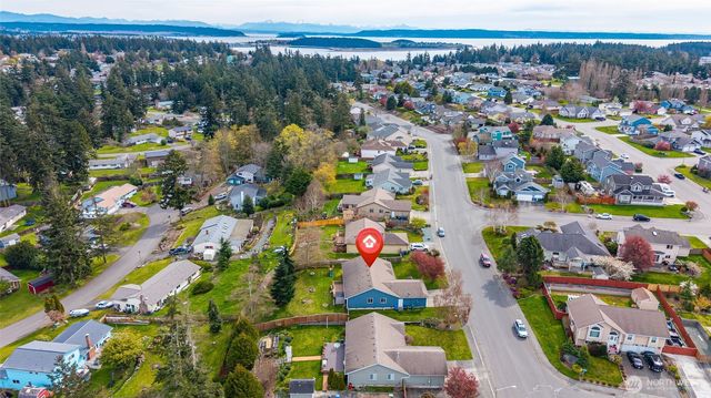 2060 SW 16th, Oak Harbor, WA 98277