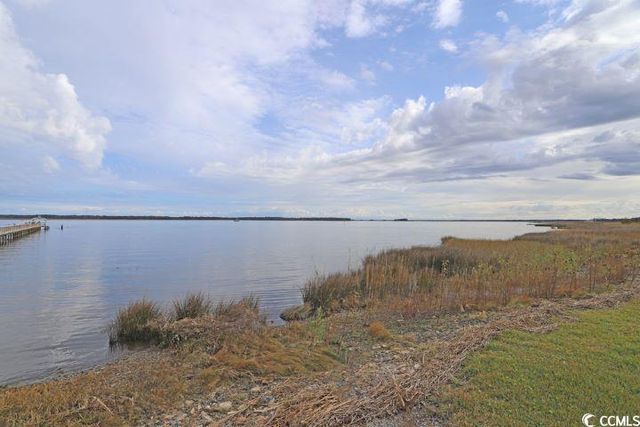 302 Chaff Ct., Georgetown, SC 29440